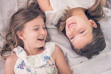 Smiling Siblings - Family Photography Toronto by Devon Crowell